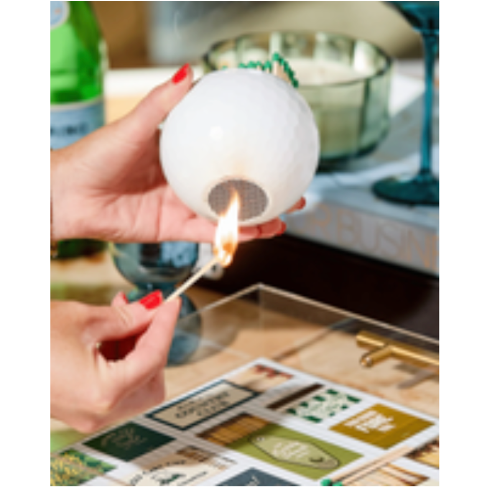 Outside The Box 4" Golf White Match Striker W / Matches