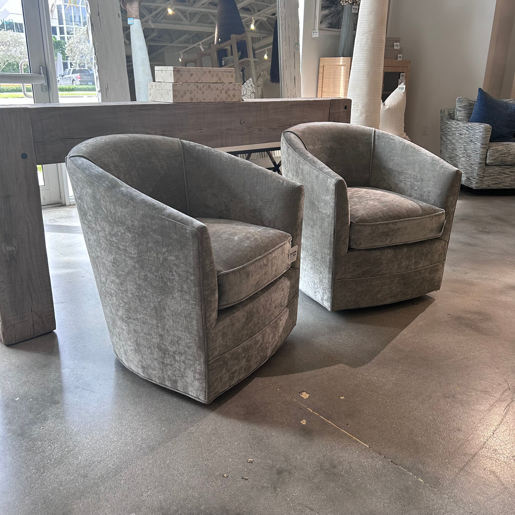 Outside The Box Burke Bianca Willow Performance Poly Upholstered Swivel Chair F-001701-1