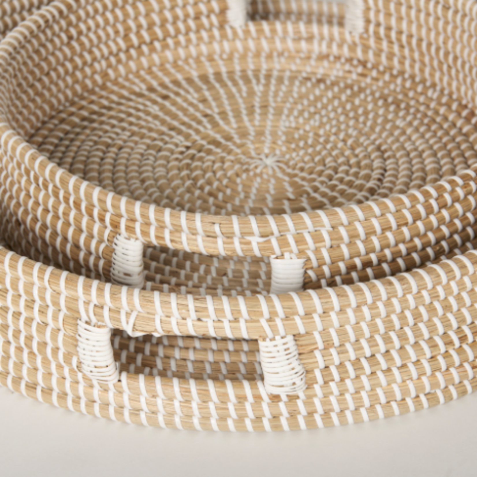 Outside The Box 22" & 16"  Set Of 2 Kalama Large Round Seagrass Trays W/ Lids and Handles