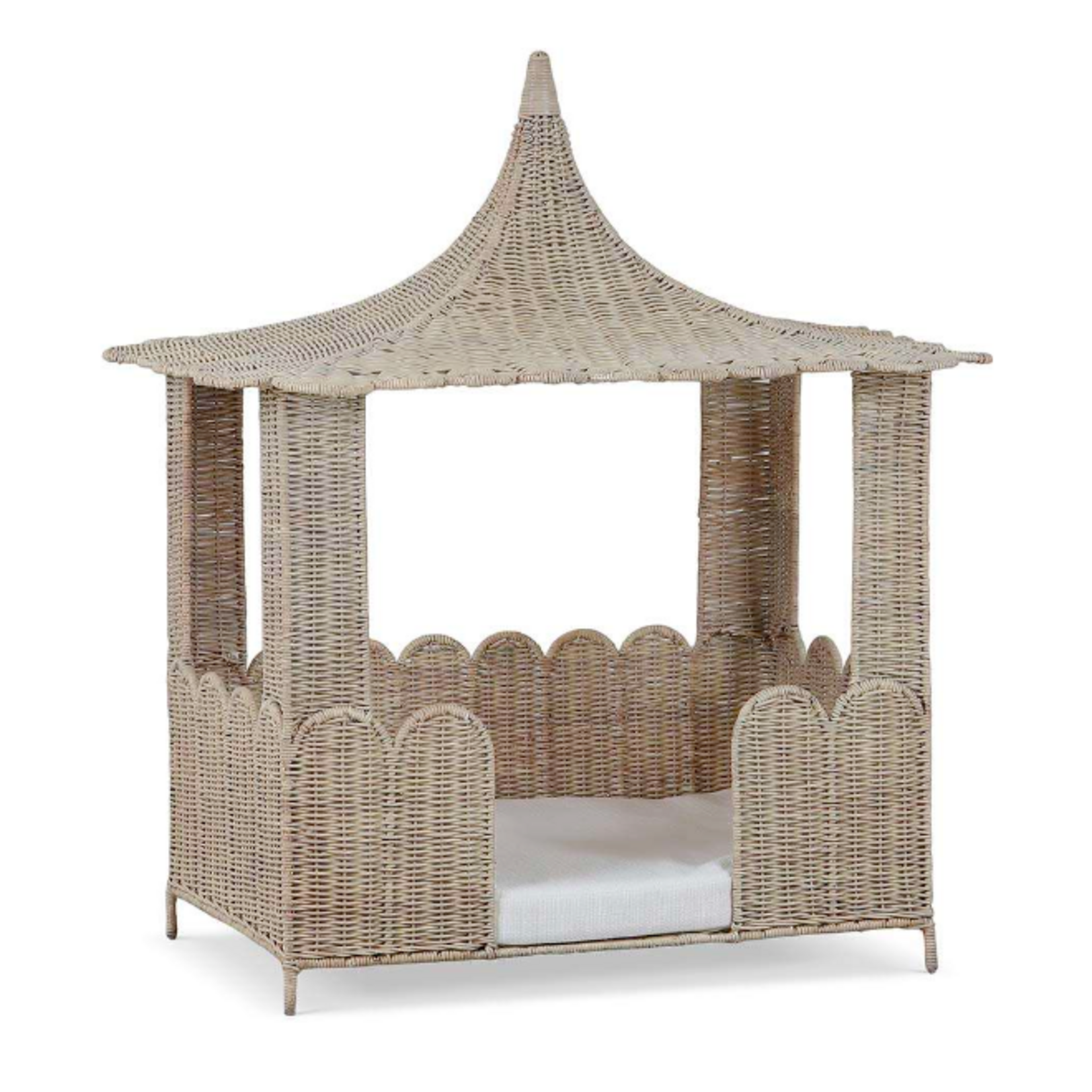 Outside The Box 29x21x35 Scalloped Rattan Dog Bed In Natural - RNAT