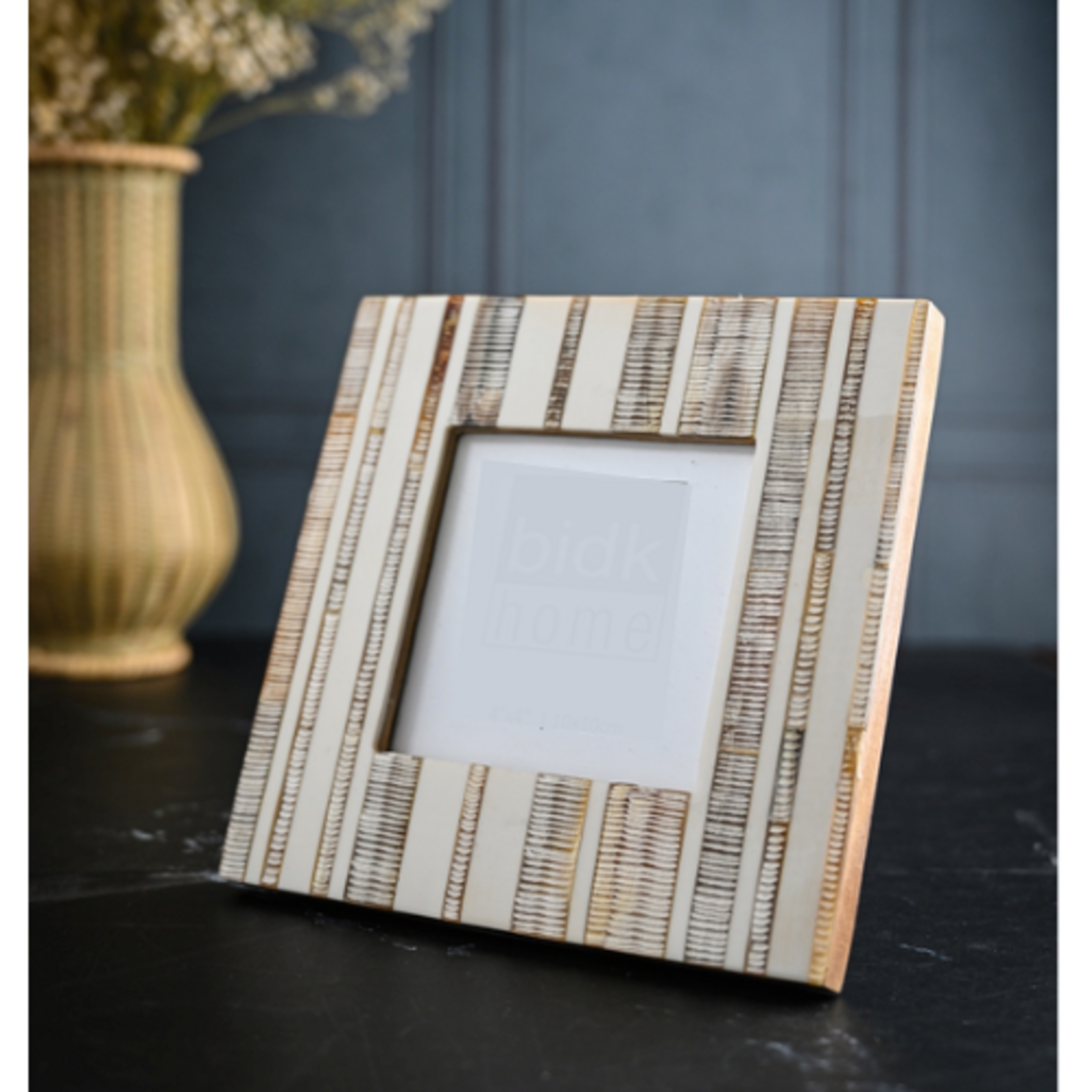 Outside The Box 4x4 White & Light Gray Resin Tiled Photo Frame
