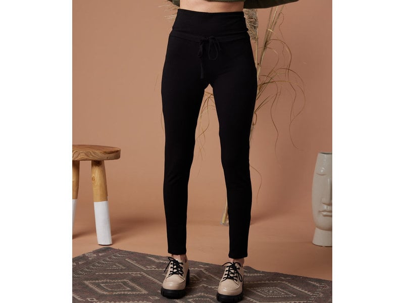 KNOWN SUPPLY Olympia Legging