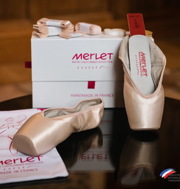 Merlet CLISA Merlet Lisa Pointe Shoe with Box and Accessories