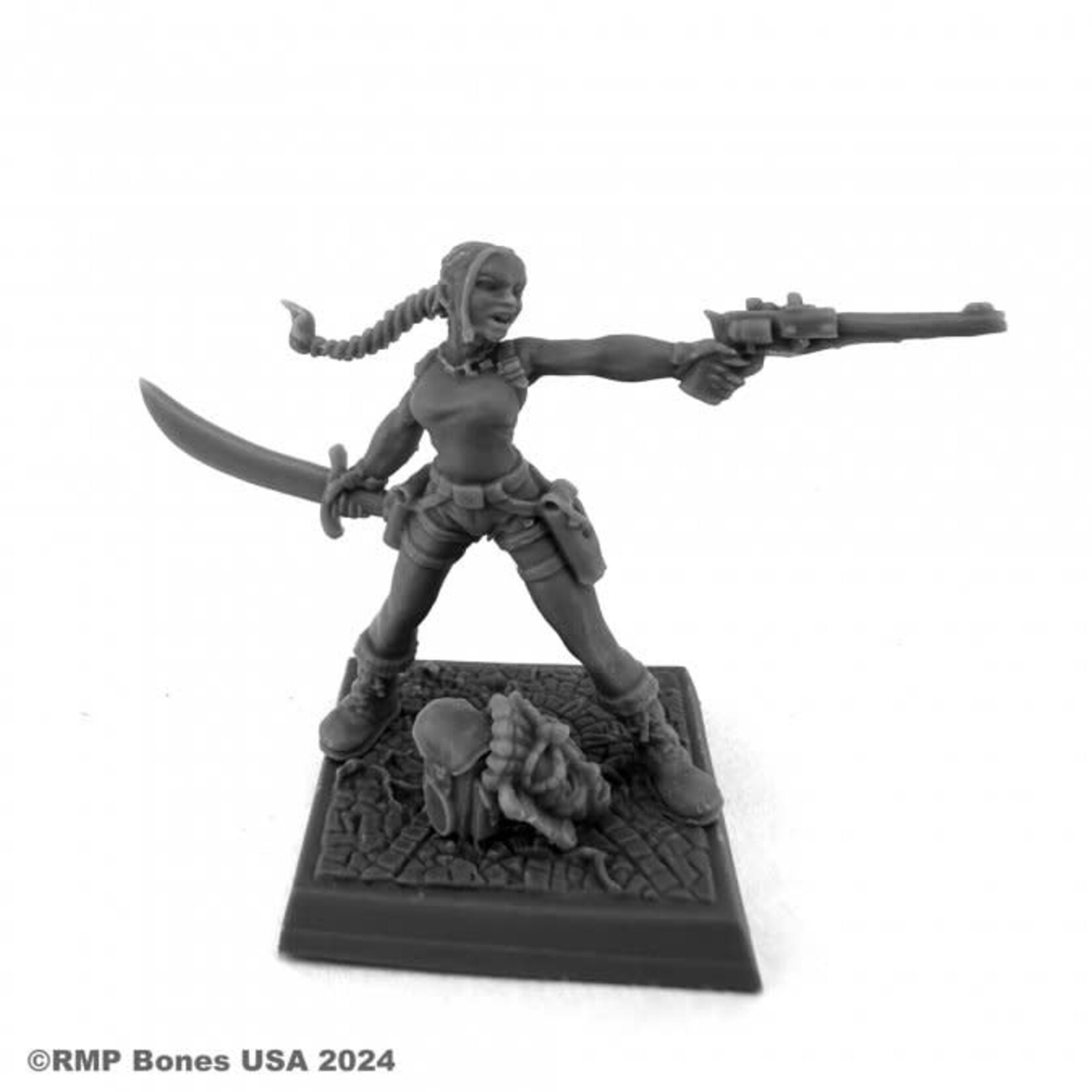 Reaper Miniatures Kara, Female Archaeologist