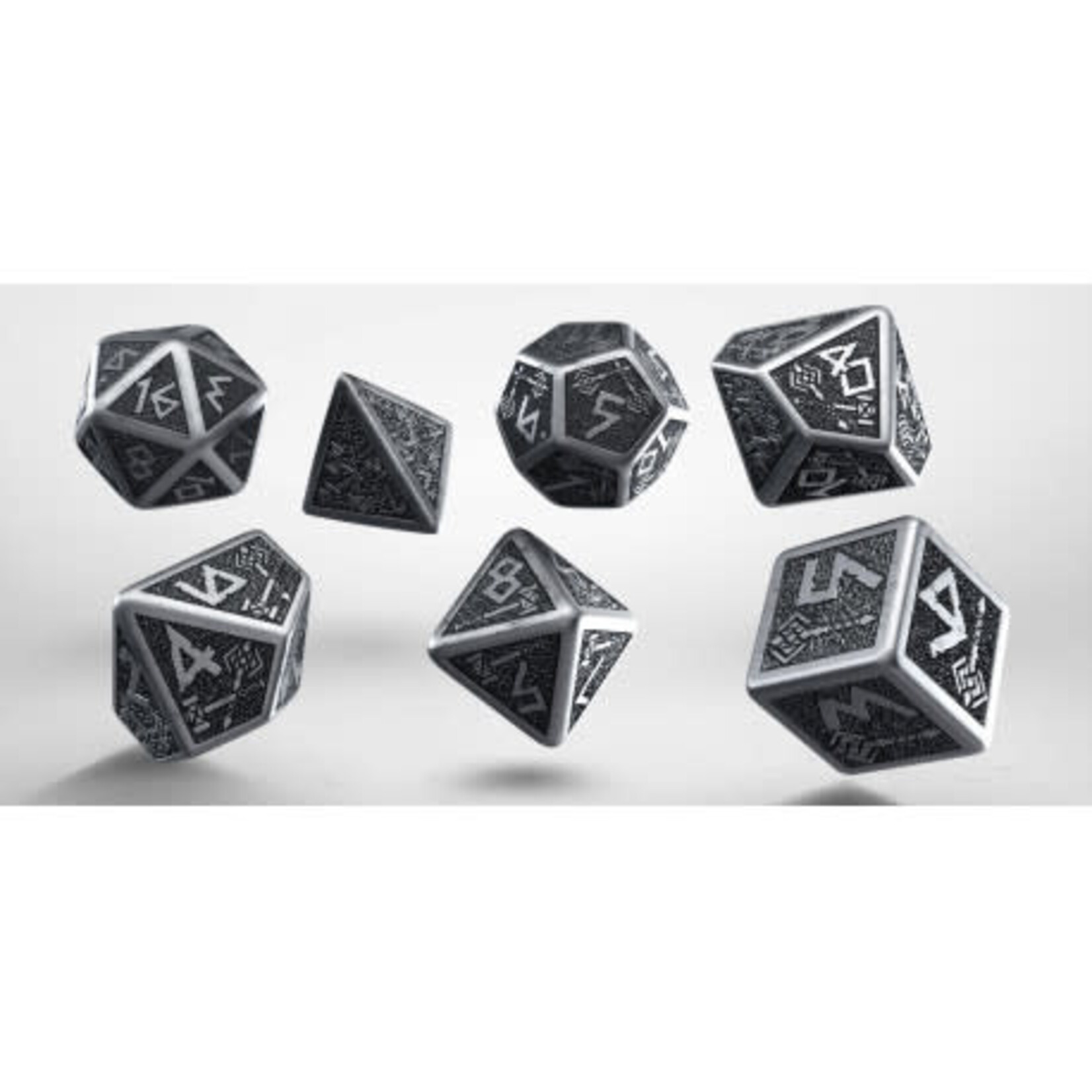 Q-Workshop Metal Dice Set: Dwarven (7)