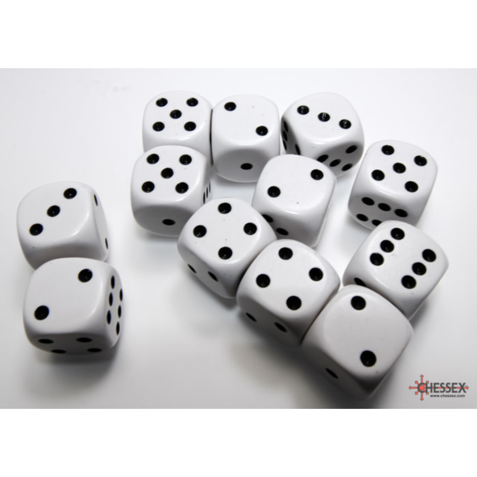 Chessex Opaque 12D6 White/Black 16Mm