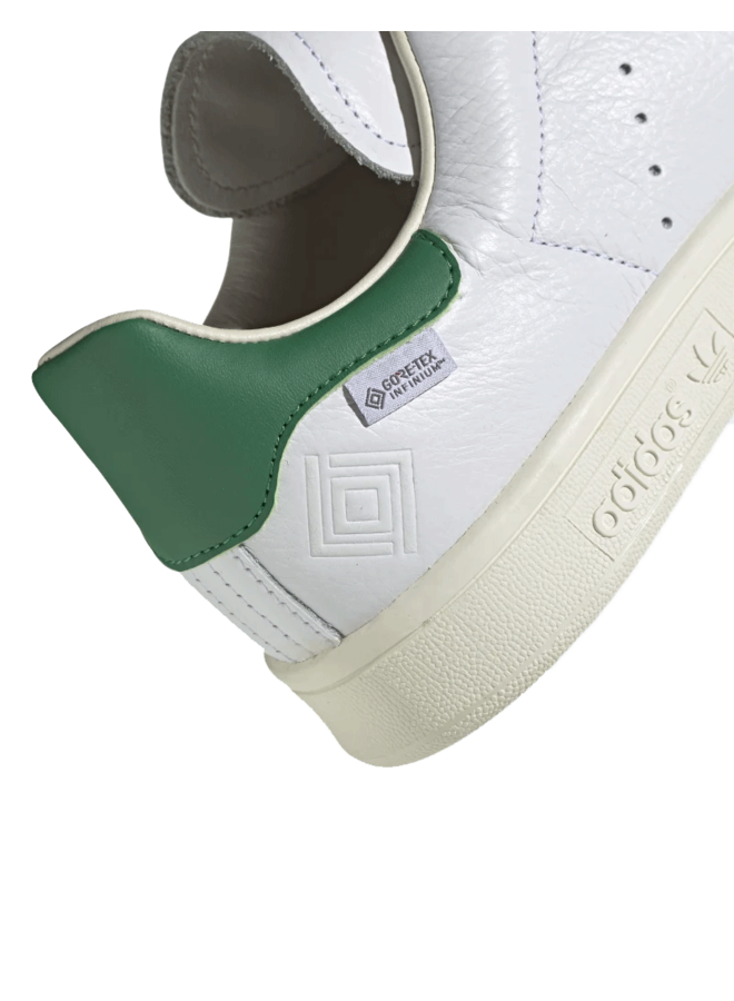 stan smith model