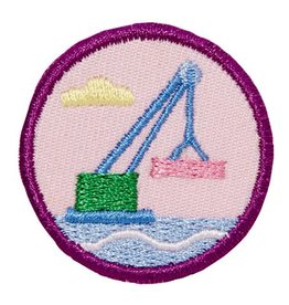 GIRL SCOUTS OF THE USA Junior Crane Design Badge