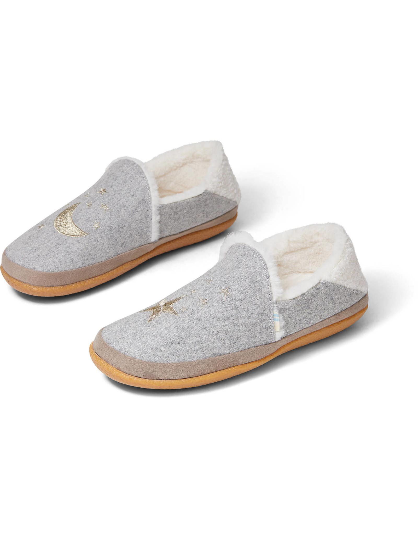 toms with fur inside