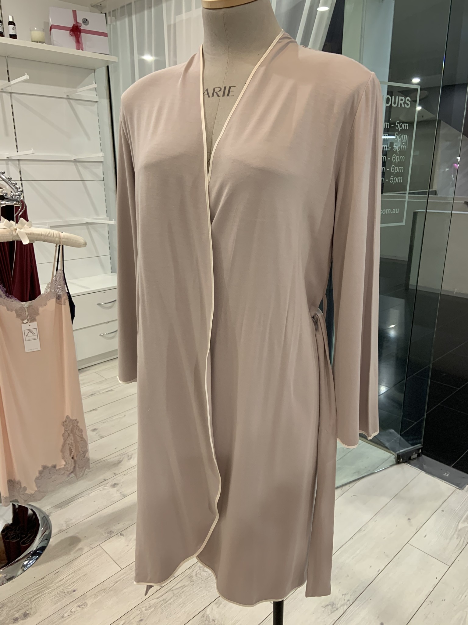 Annette Annette Short Robe 2268