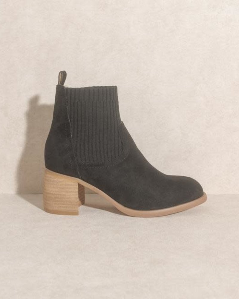 The Tessa Black | Pull On Bootie