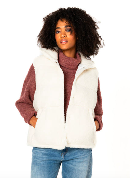 Pearl Sherpa Vest