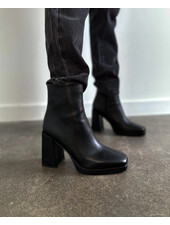 Pamela Bootie | Black