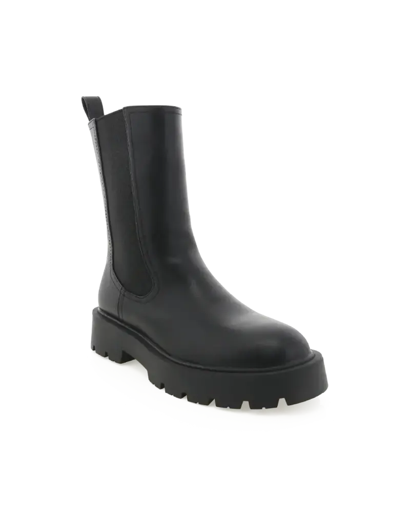 Zainab Boot