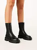 Zainab Boot