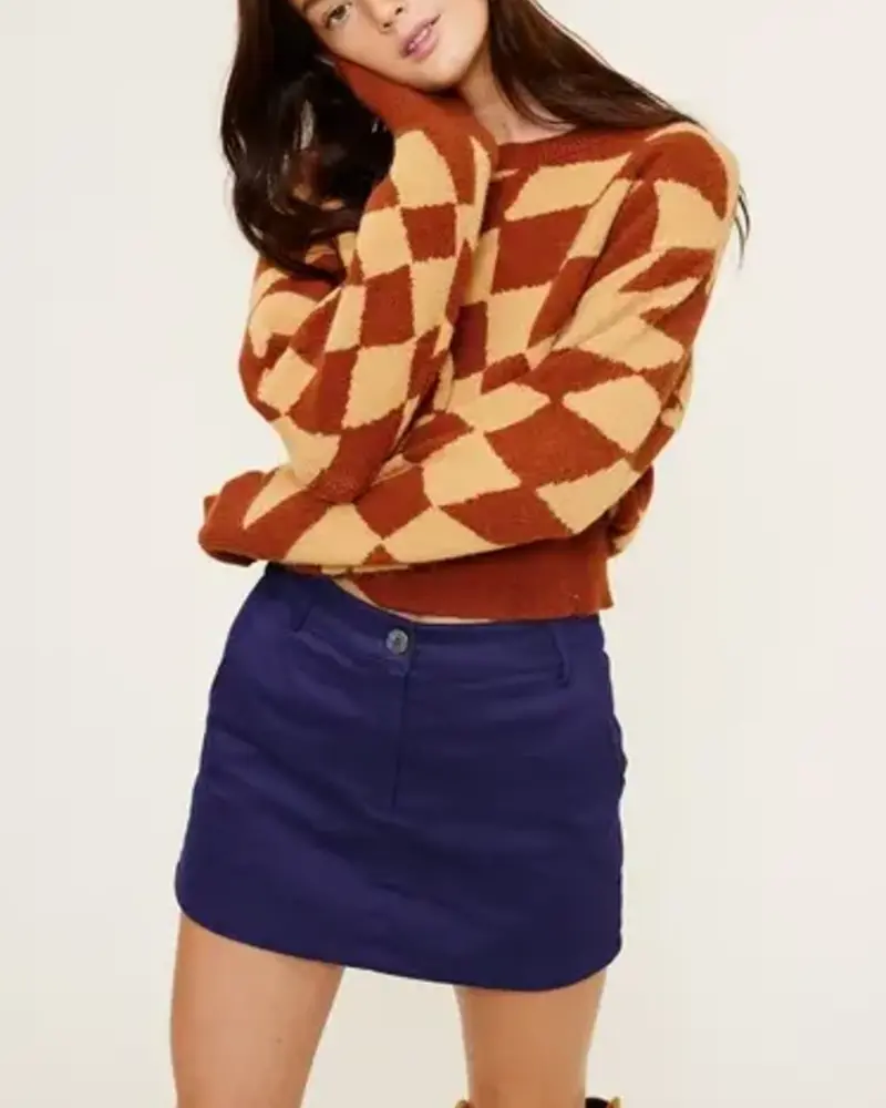 Wavy Checkered Print Knit Sweater
