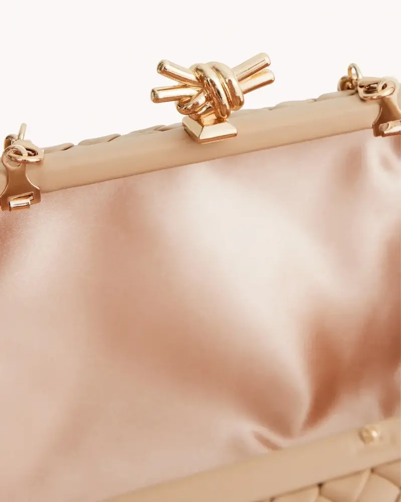 Neveah Woven Clutch | Nude