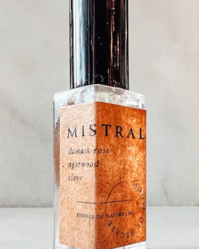 Essence De Parfum | Mistral