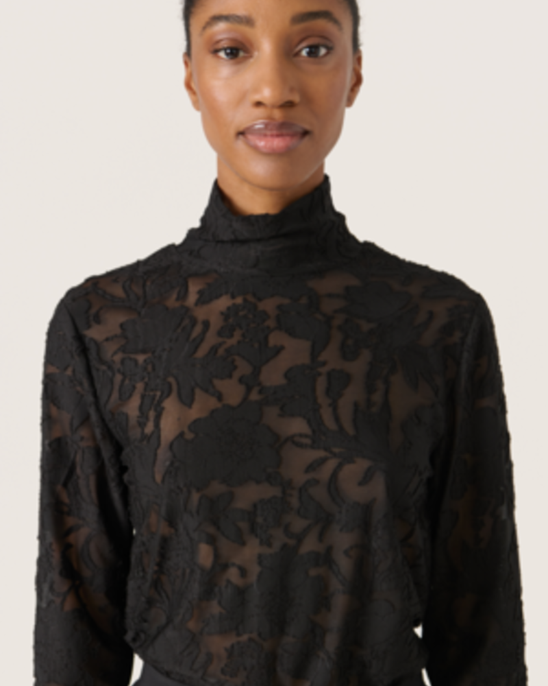 Camine Tee