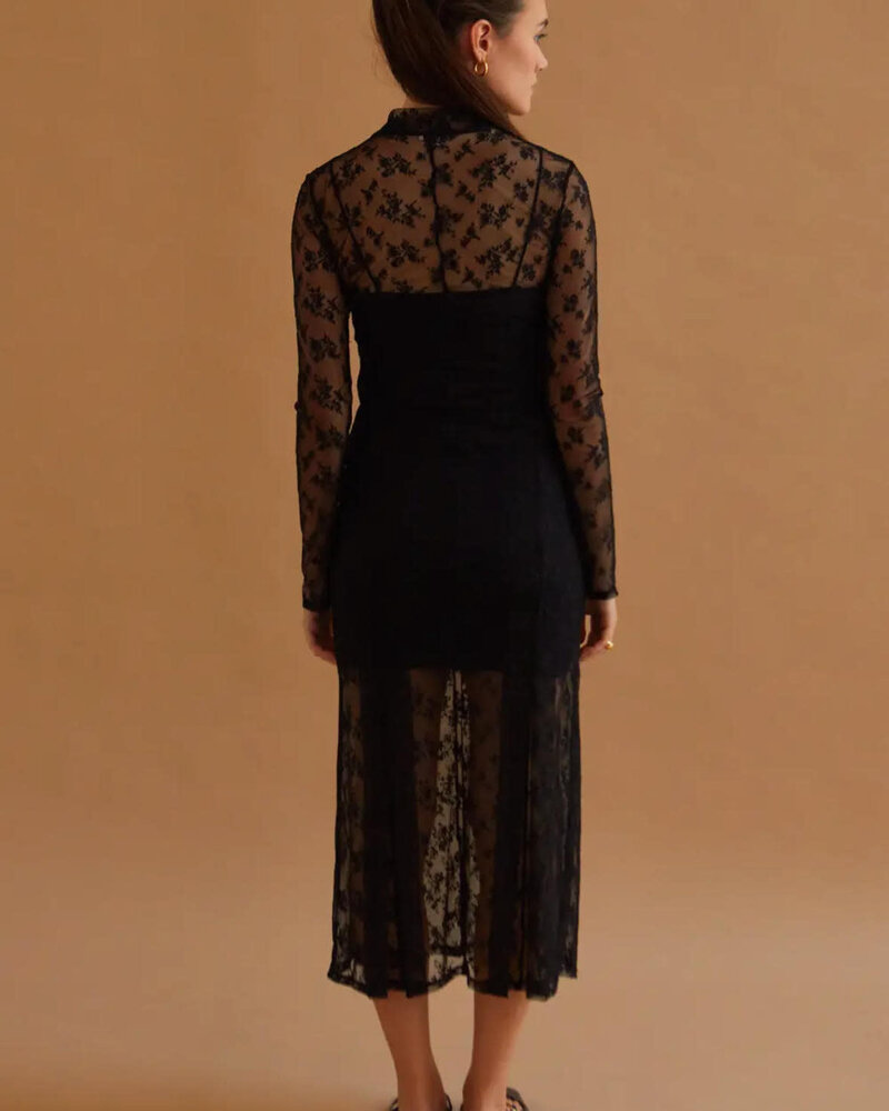 Scarlett Mock Neck Lace Maxi Dress
