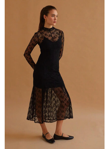 Scarlett Mock Neck Lace Maxi Dress