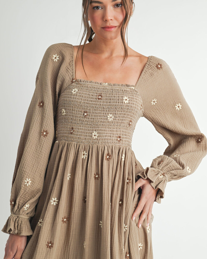 Dayna Embroidered Maxi Dress