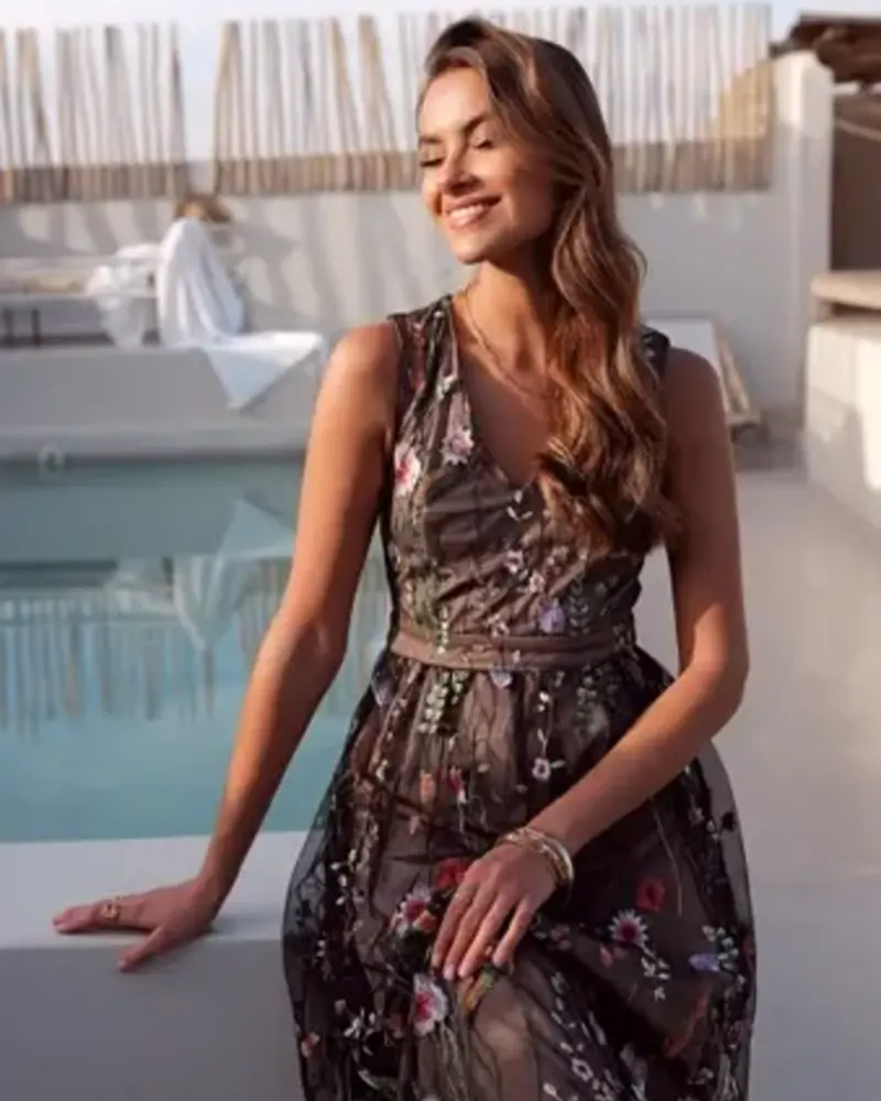 Raised Romantic Floral Tulle Dress | Nude