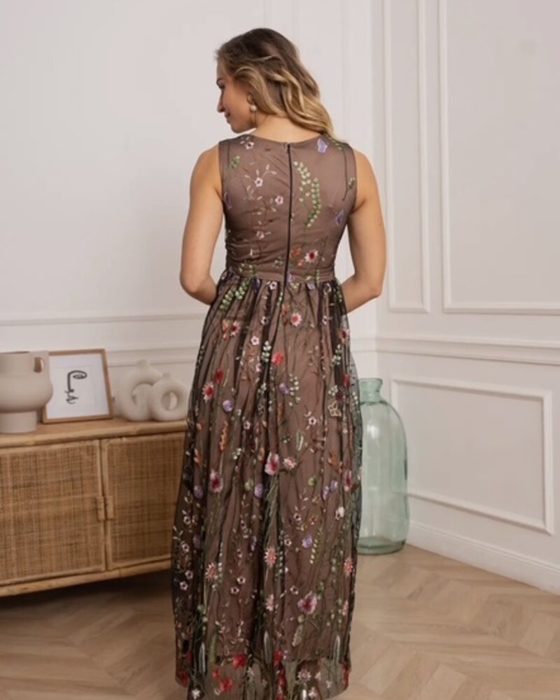 Raised Romantic Floral Tulle Dress | Nude