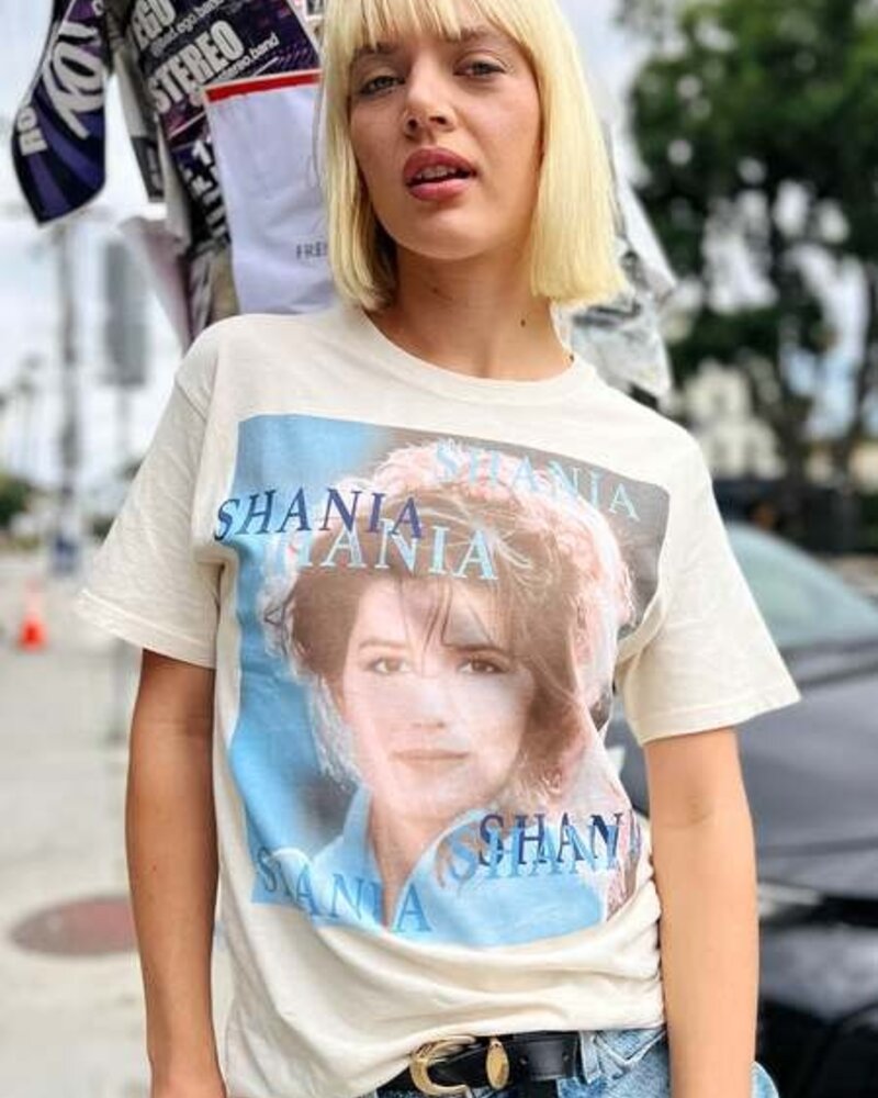 Shania Twain The Woman In Me Boyfriend Tee
