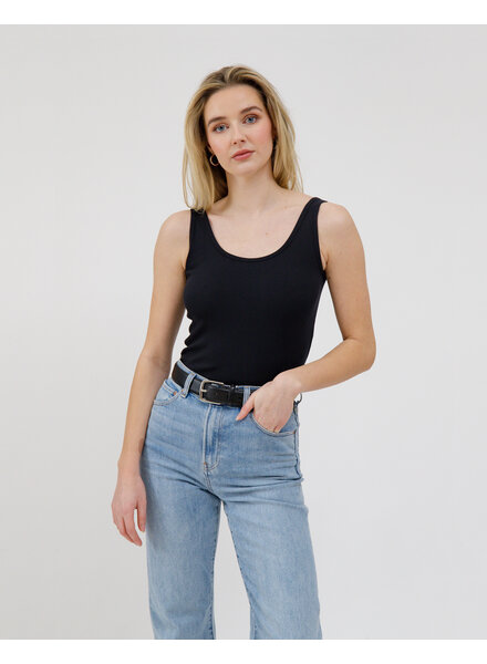 Ribbed Fitted Tank Top | Black