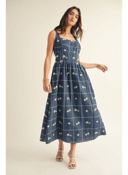 Vashti Floral Embroidered Midi Dress