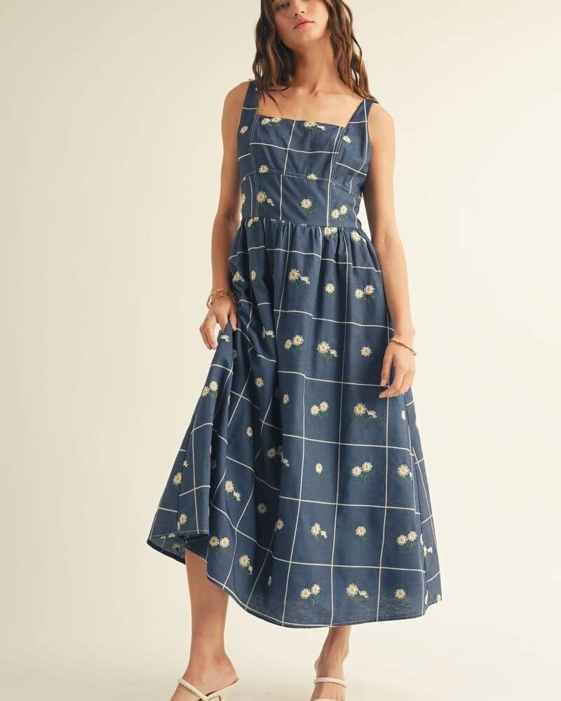 Vashti Floral Embroidered Midi Dress