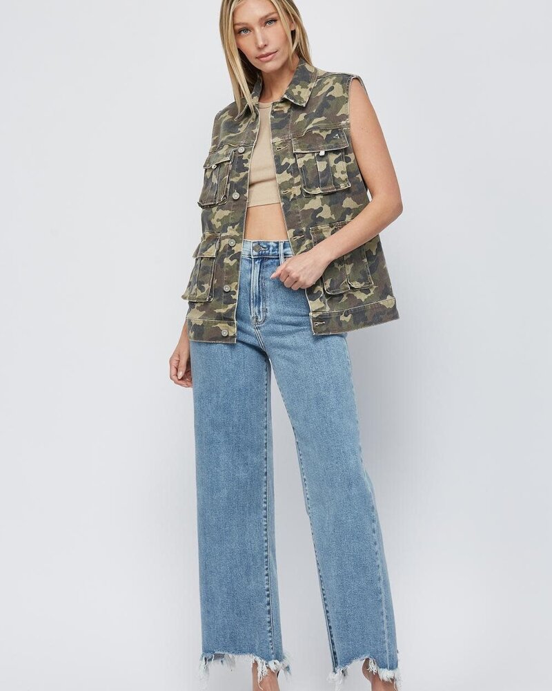 Keri Camo Oversized Cargo Vest