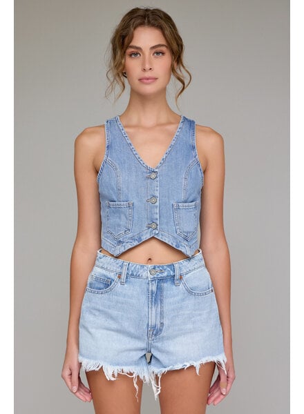 Arya Soft Cropped Fitted Vest | Light