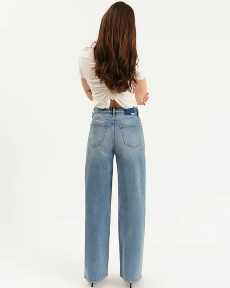 City Straight High Rise Straight Leg | Double Dip Blue