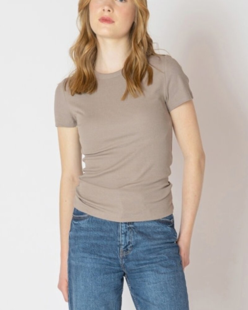 Amaya Basic Ribbed Tee | Almond