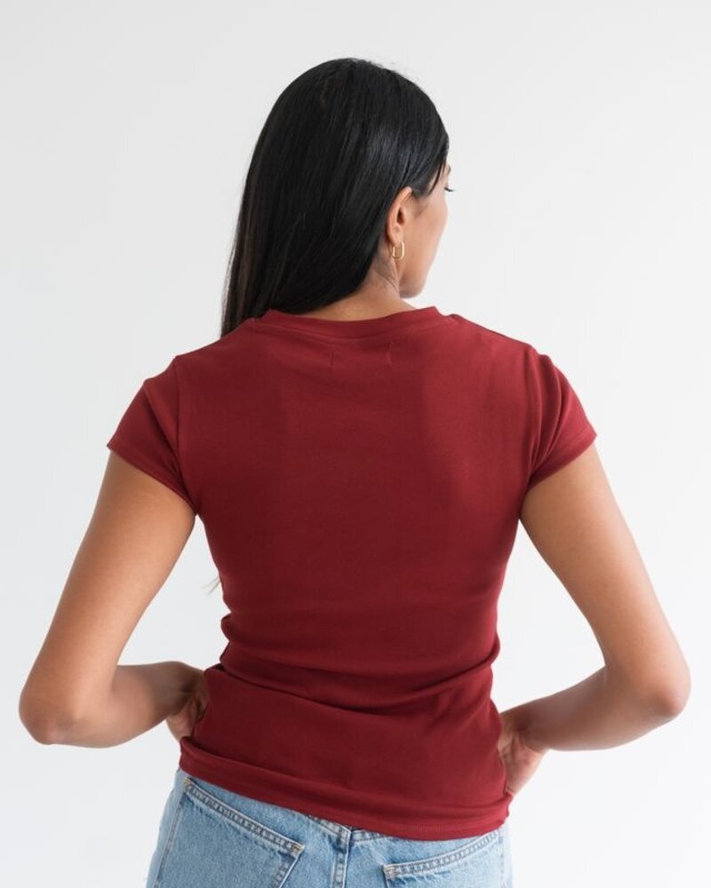 Ribbed Fitted Tee | Burgundy