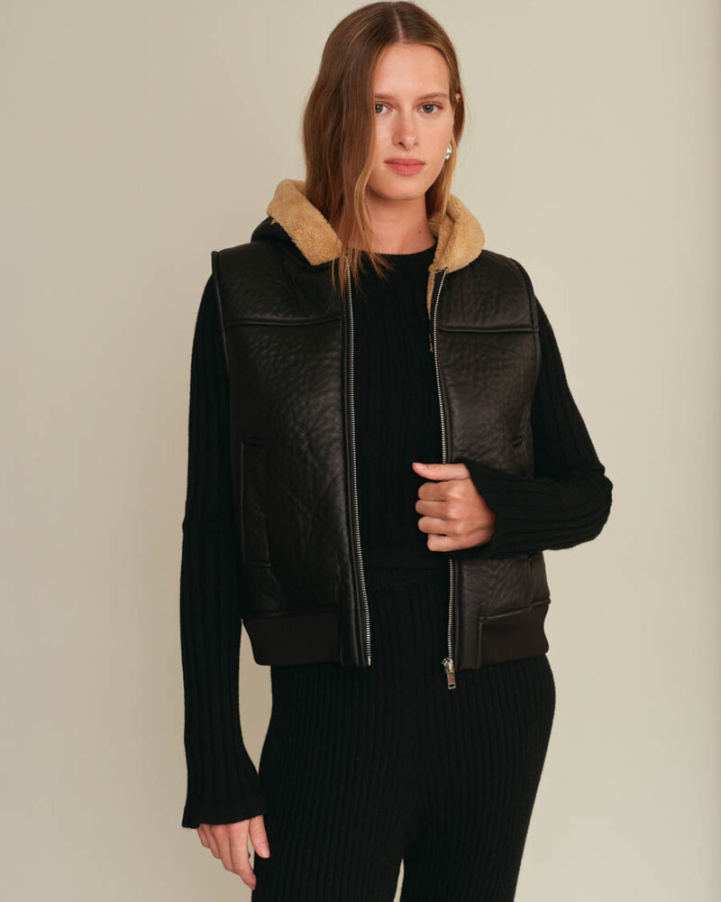 Brad Hooded Vest | Black