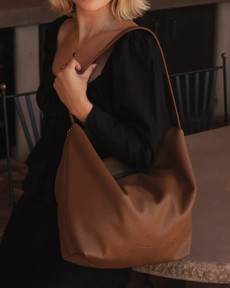 Louenhide Morgan Shoulder Bag | Caramel