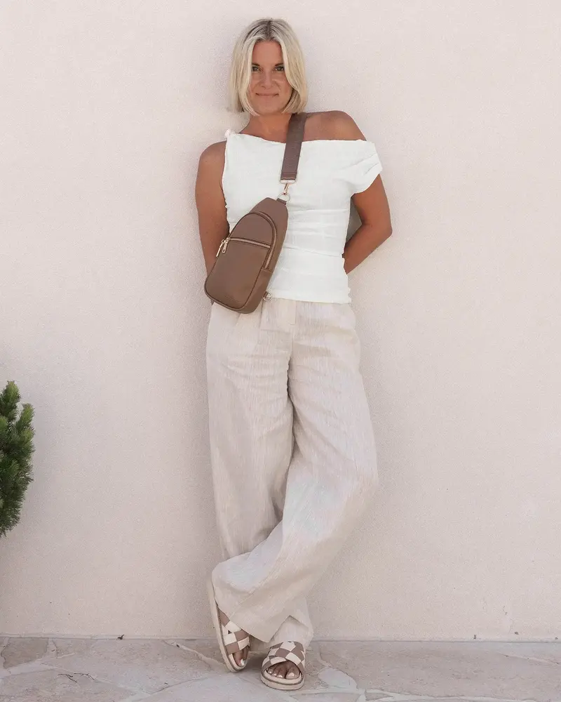 Louenhide Bella Sling Bag | Caramel