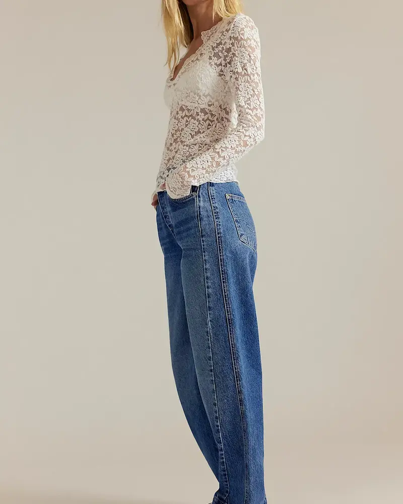Free People Stick Around Slim Curve Jeans