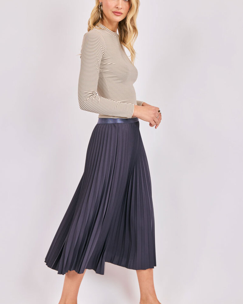 Charm Pleated Skirt
