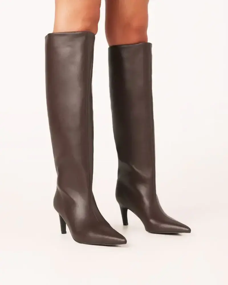 Whimsy Boot | Chocolate