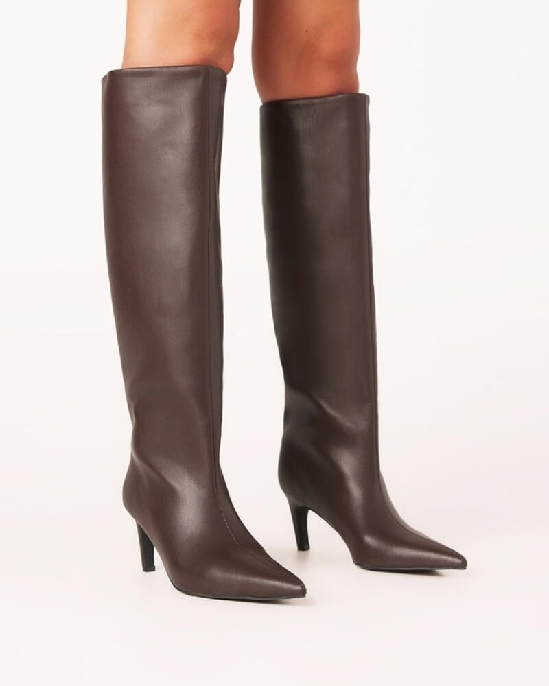 Whimsy Boot | Chocolate