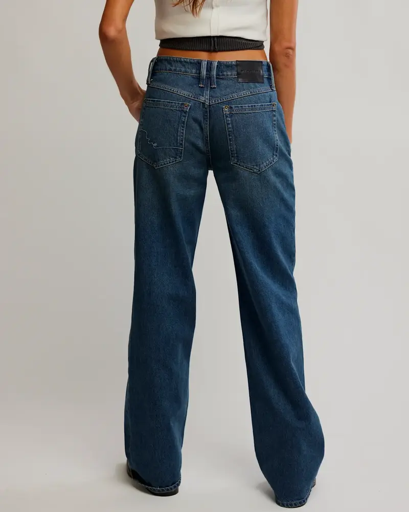 Free People Tennessee Low-Rise Boyfriend Jeans