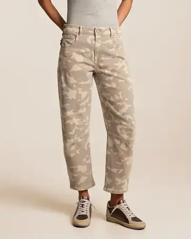 Sammie Camo Cropped Barrel Jean