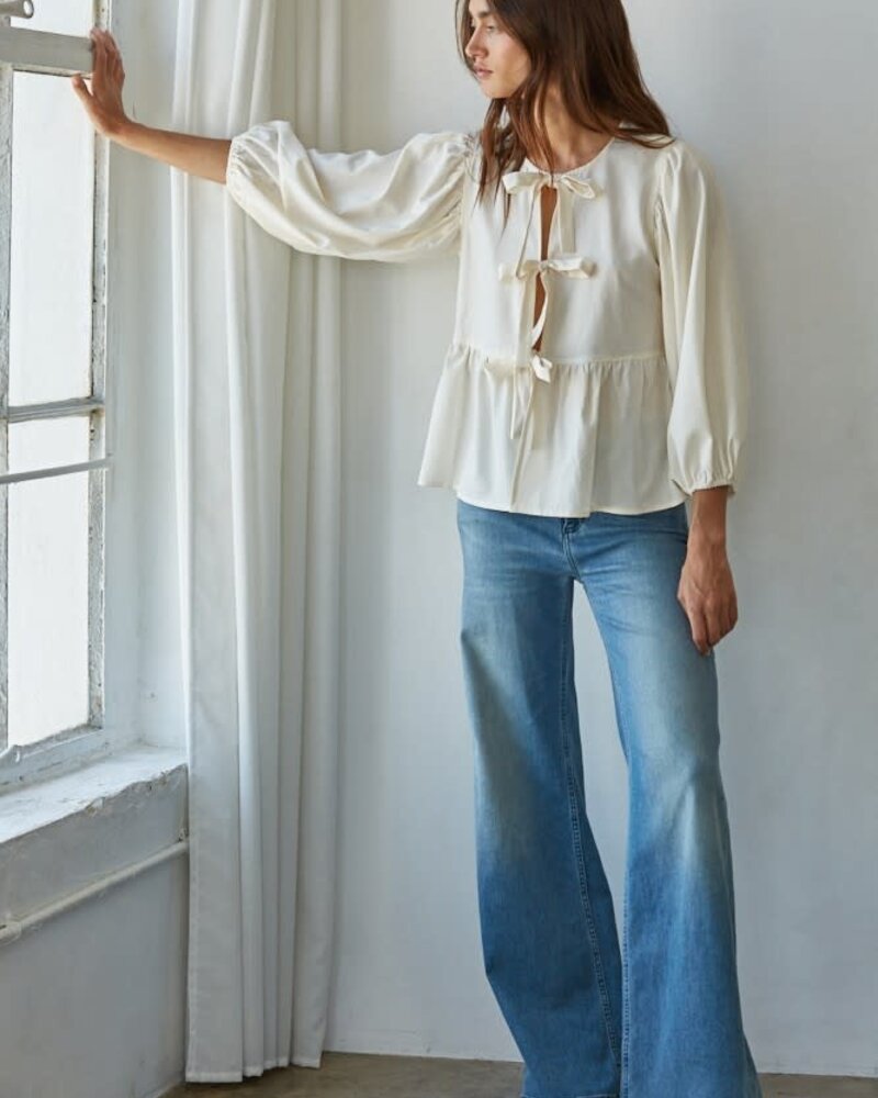 Bow Kisses Top | Cream