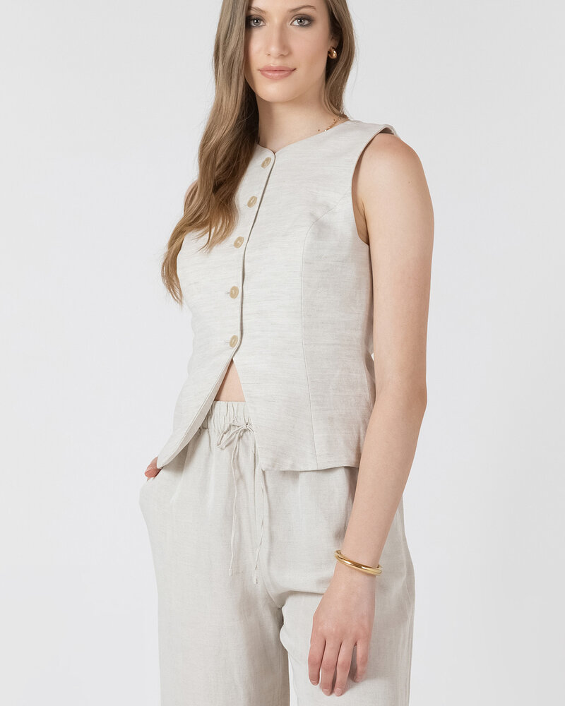 Ottilie Vest