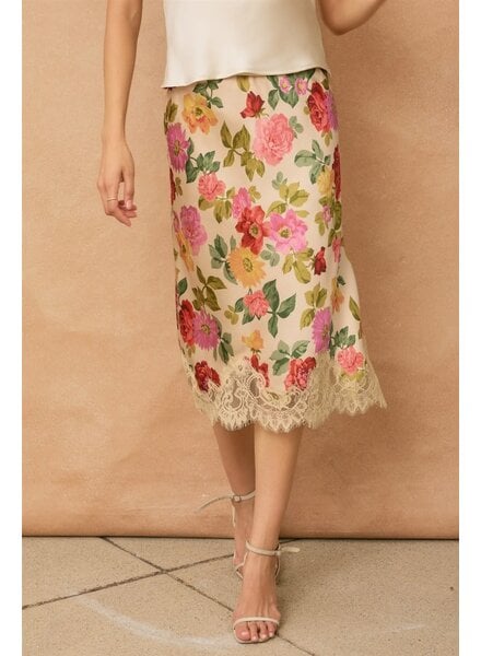 Garden Lace Hem Pencil Skirt