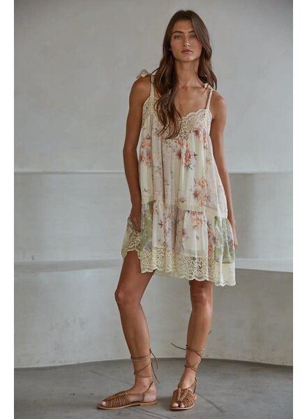 Esmina Floral Lace Dress